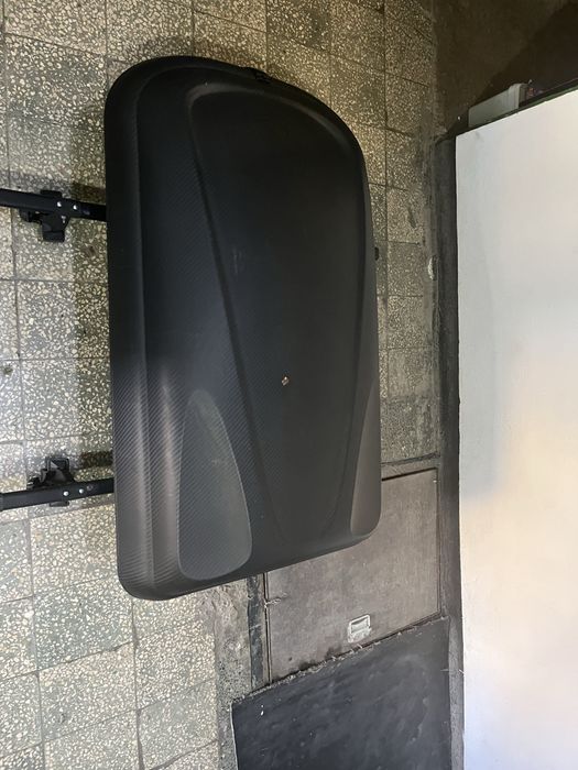 De vanzare cutie portbagaj+ Bare