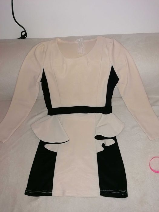 Елегантна Рокля черно и екрю  S (38)