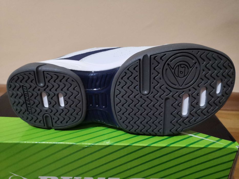 Оригинални нови маратонки Dunlop