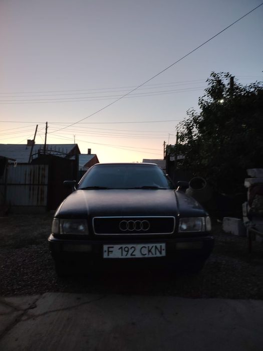 Продам Ауди б-4 1993