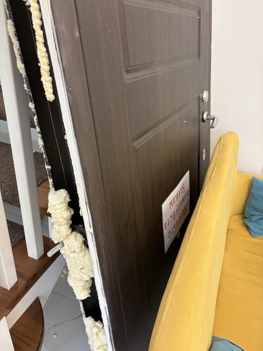 Продам железную дверь