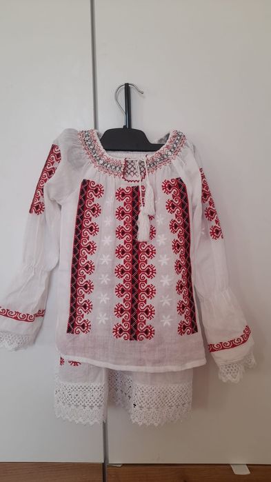 Costum cu motive populare/ camasa și fusta lunga