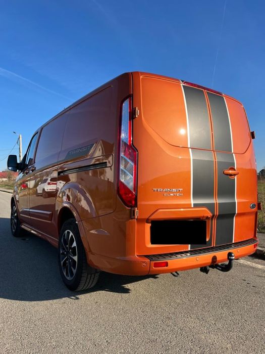 Ford transit custom sport