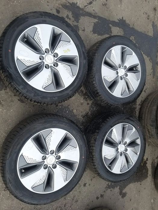 Vand 4 x Roti pentru Hyundai Kona, Jante Aliaj Cu Cauciucuri 215/55R17