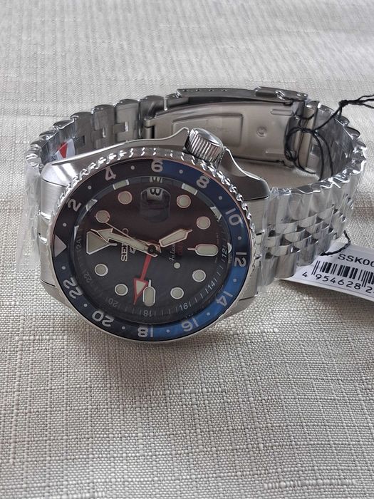 Часовник Seiko 5 Sports SSK003K1 "Blueberry "