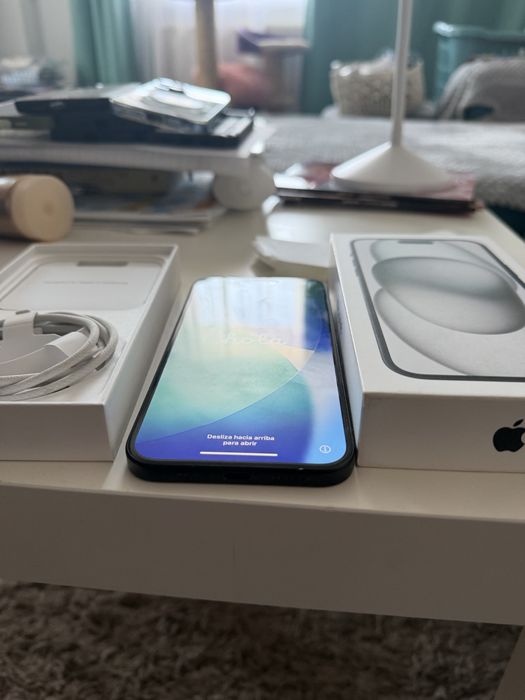 Iphone 15 plus negru