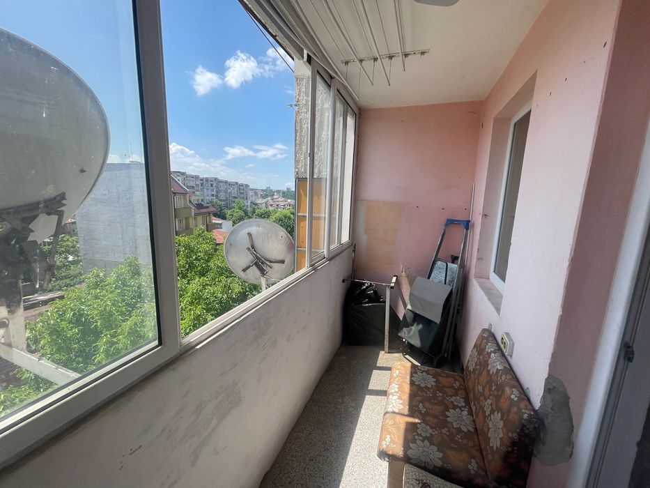 Двустаен апартамент Площад Македония