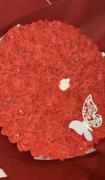 Buchet 101 trandafiri