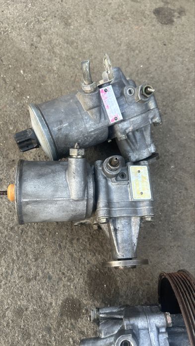 Гур насос М111 М104 Мерседеса