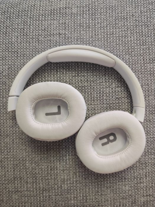 Casti Jbl TUNE700BT