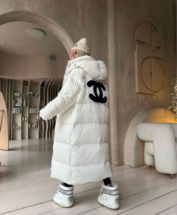 Яке Chanel в бял цвят