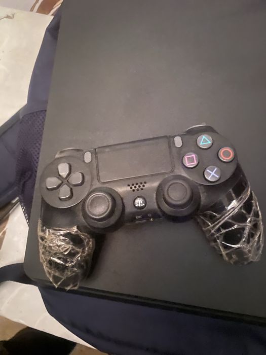 playstation 4 slim