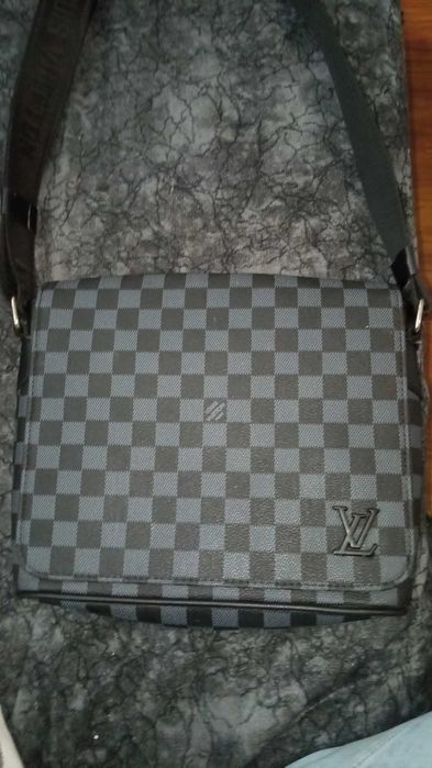 чанта Louis Vuitton