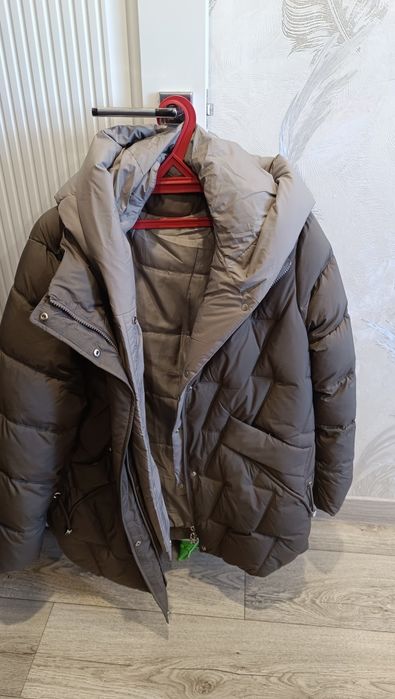 Продам куртку женскую зима