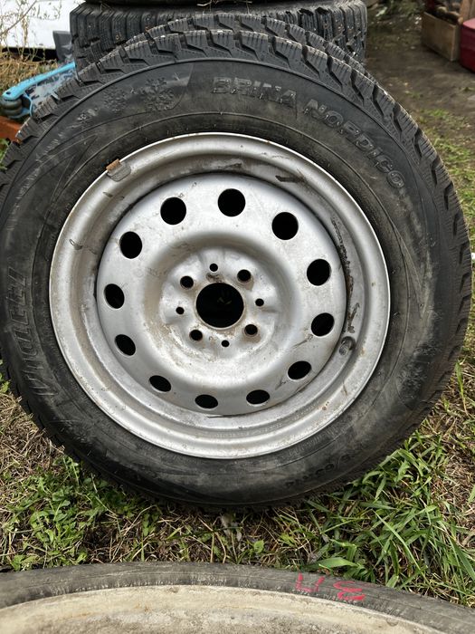 Зимние шины с дисками 175/65 R14