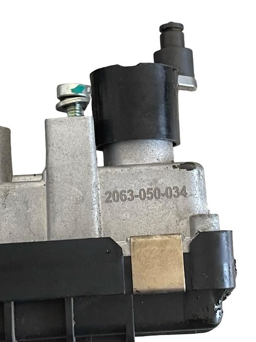 Actuator Control Electric Turbina Bmw X1 I E84 2009 - 2015 2.0 Xdrive 20 D N47 D20 C 2063-050-034