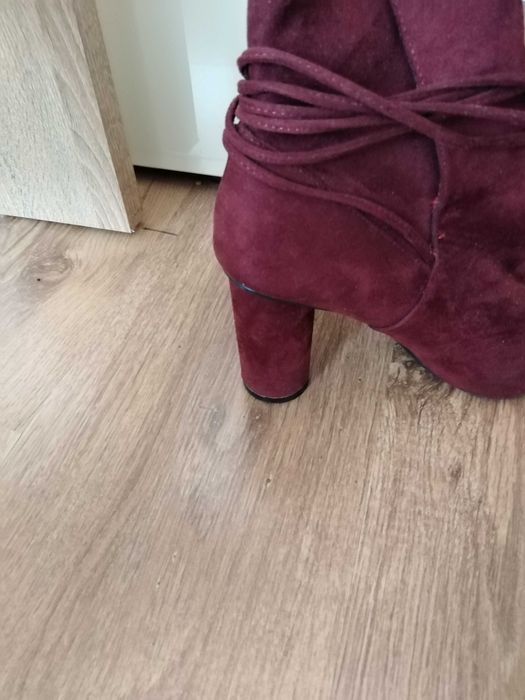 Стилни дамски ботуши