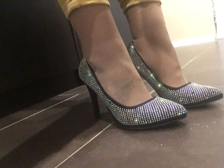 Обувки от Бразилия 38ном. и с камъни тип Сваровски.