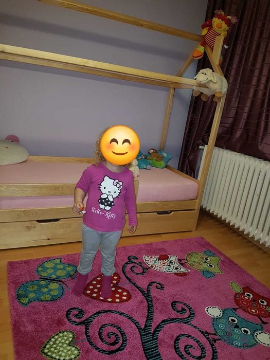 Pat tip căsuță din lemn natur + saltea premium la comandă 120x200 + sertar