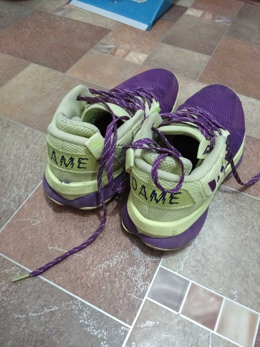 Adidas DAME 8 Dame Time