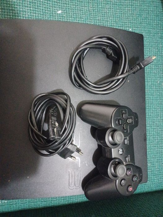 PS3 Slim 320GB + GTA 5 + FIFA 19 + Controller + HDMI+încărcător maneta