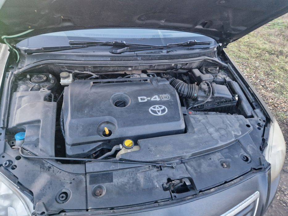 Dezmembrez Toyota Avensis T25 2.0 126 cp 1AD-FTV 2006-2009