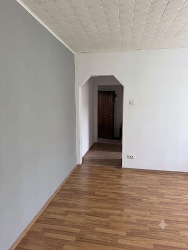 Apartament 2 camere semidecomandat