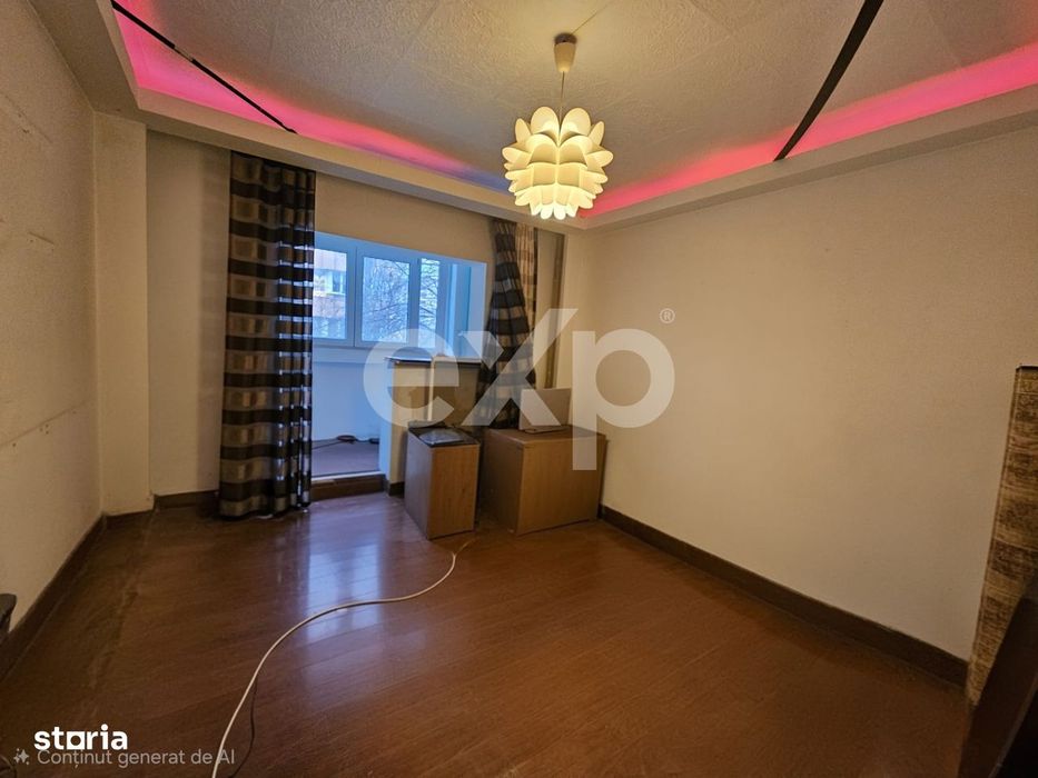 Apartament de vanzare 4 camere zona Nerva Traian