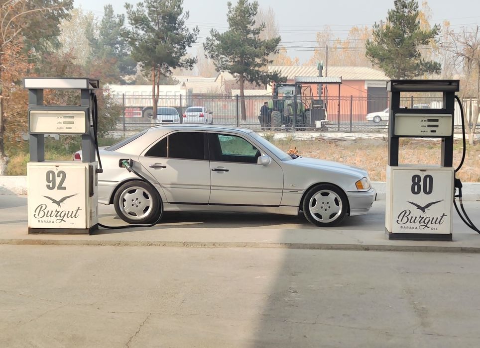 Mercedes w202 yanase