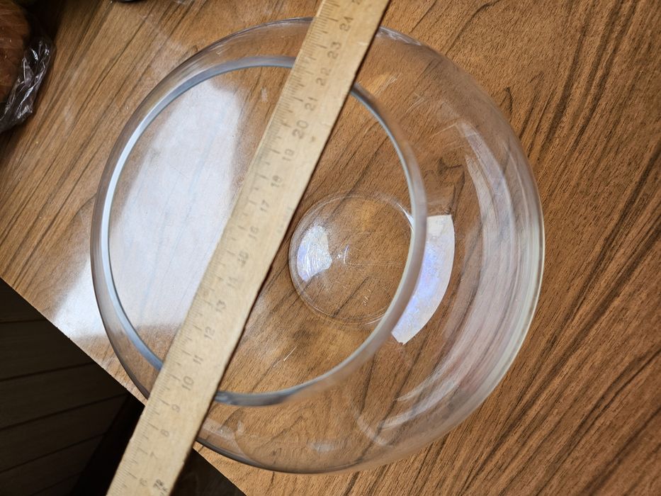 Стеклянная ваза горшок. Аквариумы.