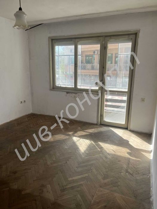 Продава се Многостаен апартамент в Велико Търново, Център - 100 кв.м за 1350 €/кв.м - Снимка #1