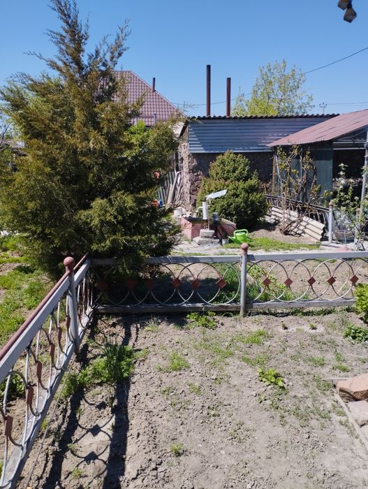 Продам 2х этажный дом