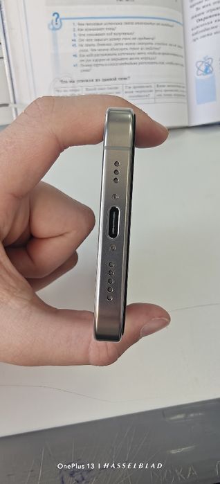 iPhone 16 pro 256/8 идеал ЧИТАТЬ ОПИСАНИЕ