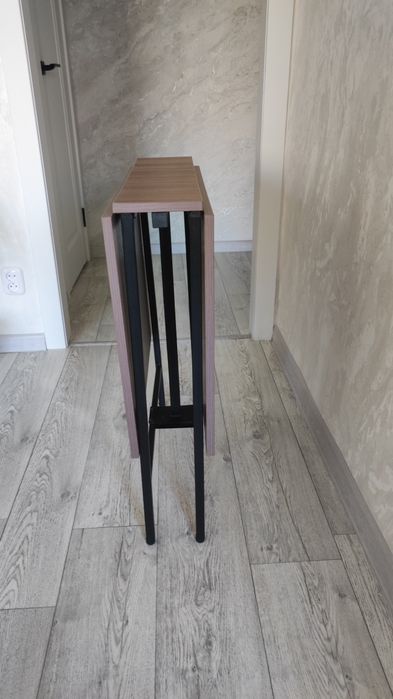 Продам стол обеденный