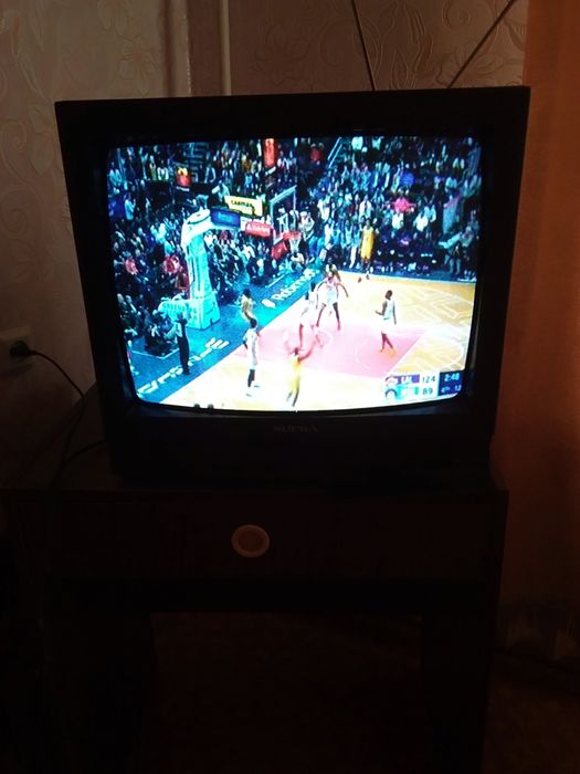 Телевизор 'Supra"