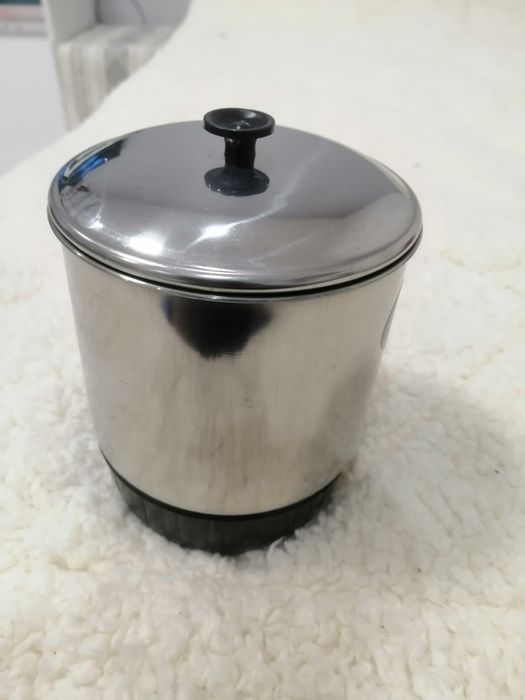 Обява 39 НОВО  и красиво комплектче за закуска и подарък електрическа