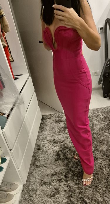 Rochie noua, mărimea Xs, merge și la S