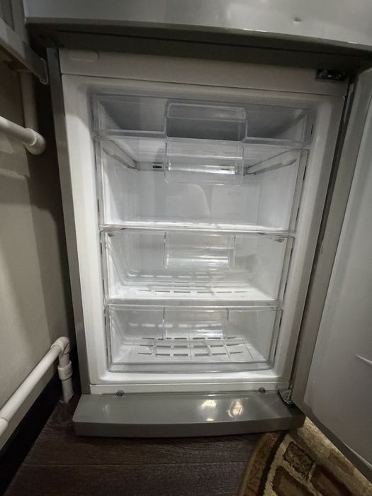 Продам холодильник