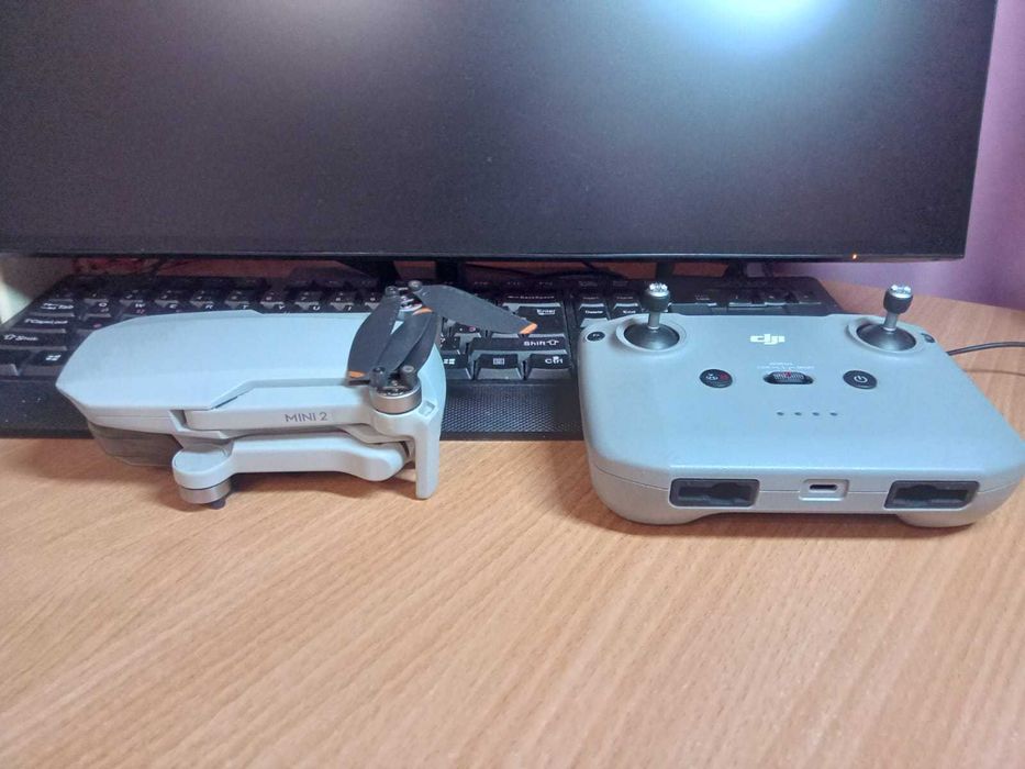 Продам дрон DJI Mini 2