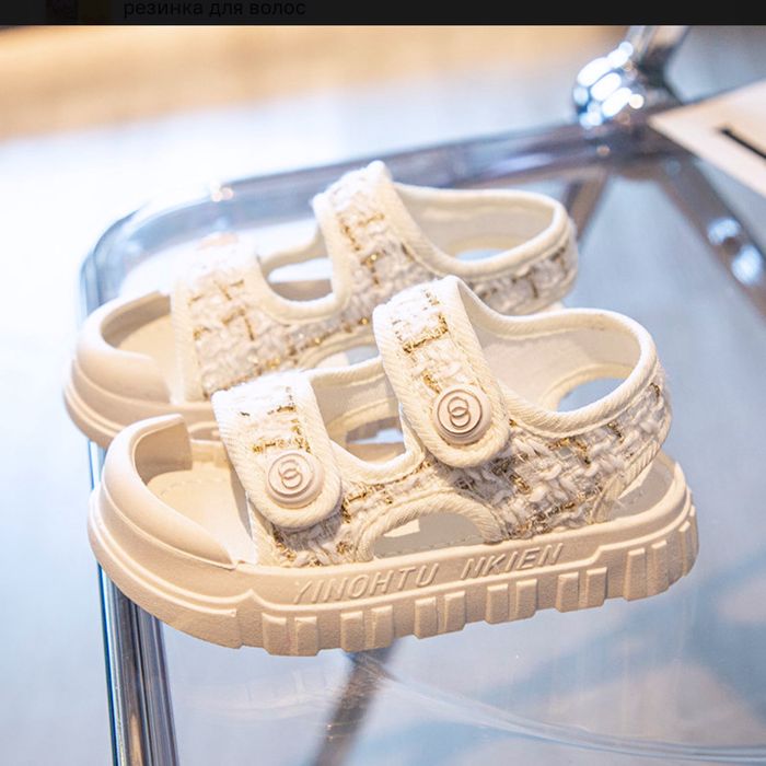 Обувь и одежды детская