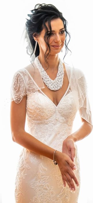 Rochie de mireasa, model sirena , cu crapatura,marimea S