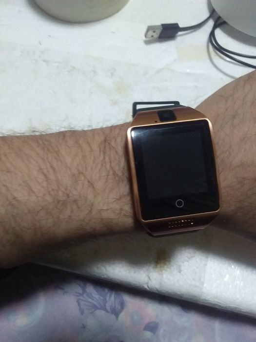 Smart Watch q18  sotiladi