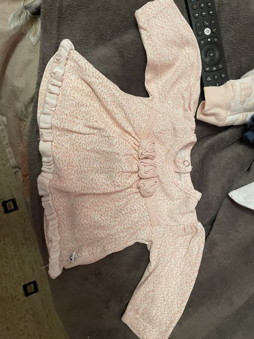 Продавам бебешка рокличка