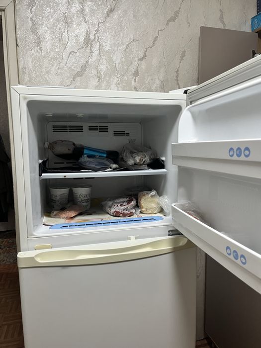 Продам холодильник