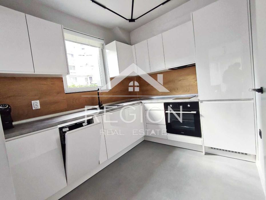 Дава се под наем Двустаен апартамент в к.к. Св.Св. Константин и Елена - 68 кв.м за 850 € - Снимка #10