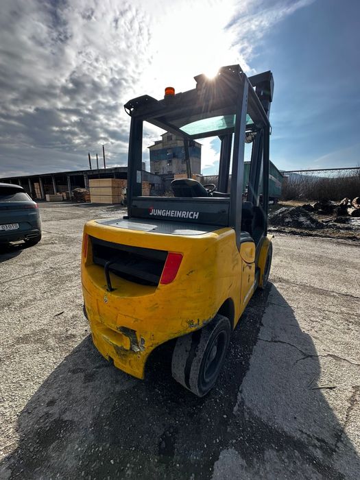 Stivuitor  Jungheinrich DFG 540s 4 tone
