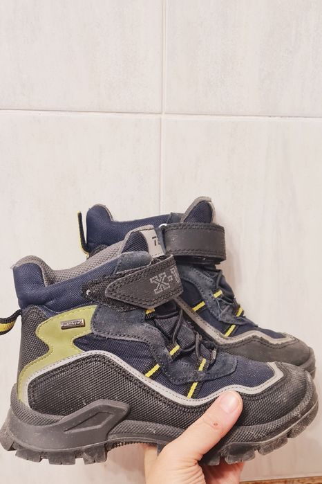 Зимние ботинки, кроссовки, сандалии детские