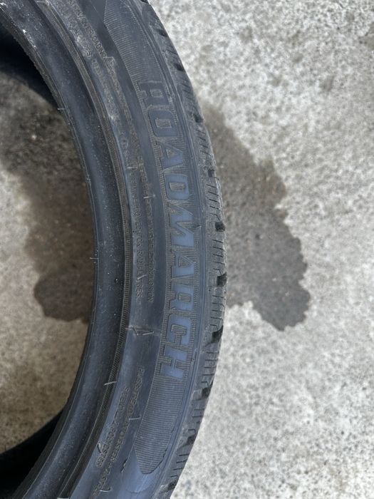 245/40R19 зимний липучка.