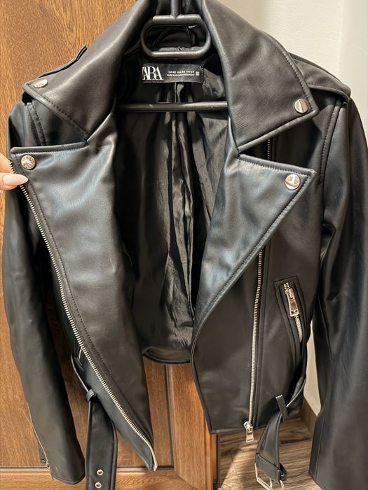 Дамско късо яке Zara