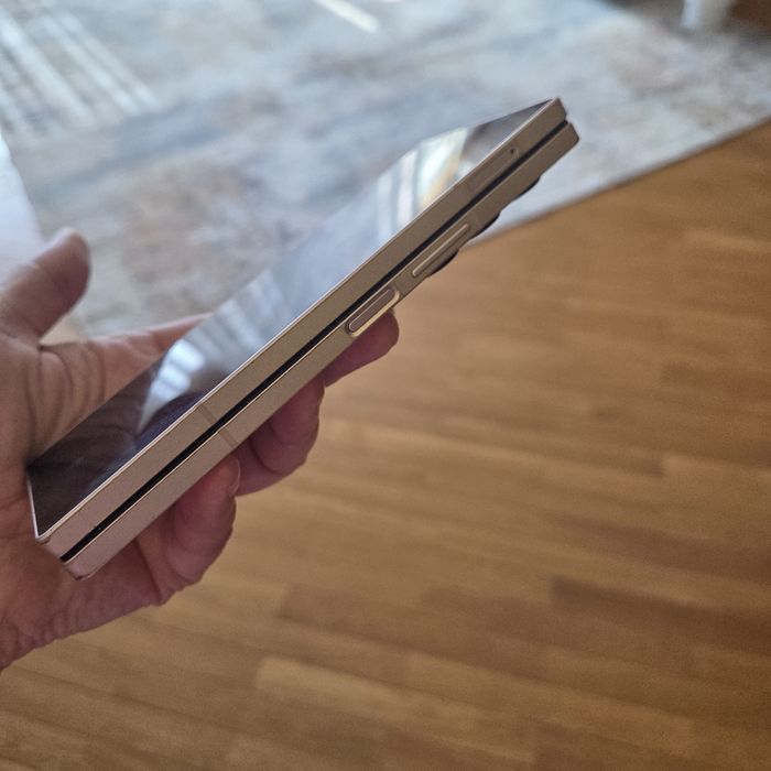 Samsung galaxy Z Fold 6